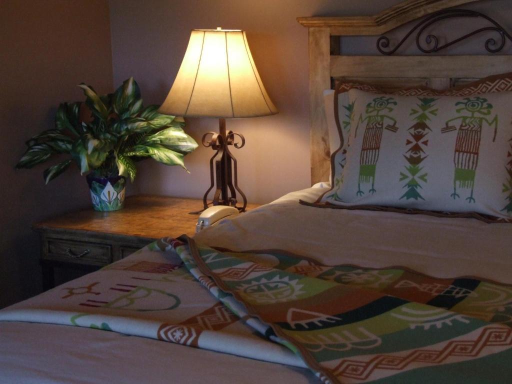 Adobe Hacienda Bed & Breakfast Седона Екстер'єр фото