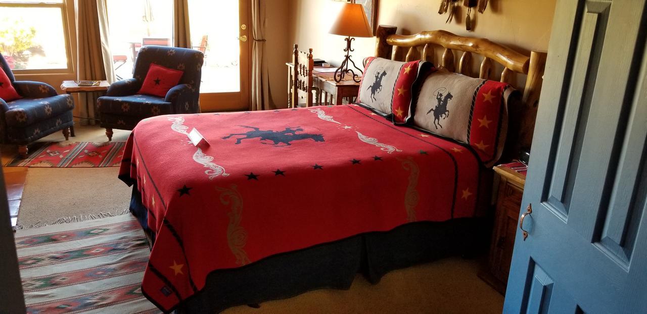Adobe Hacienda Bed & Breakfast Седона Екстер'єр фото