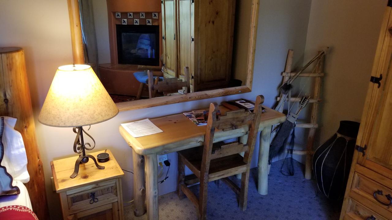 Adobe Hacienda Bed & Breakfast Седона Екстер'єр фото