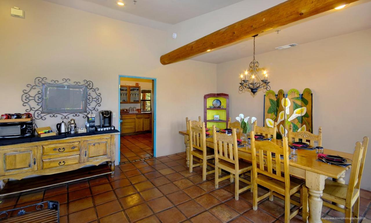Adobe Hacienda Bed & Breakfast Седона Екстер'єр фото