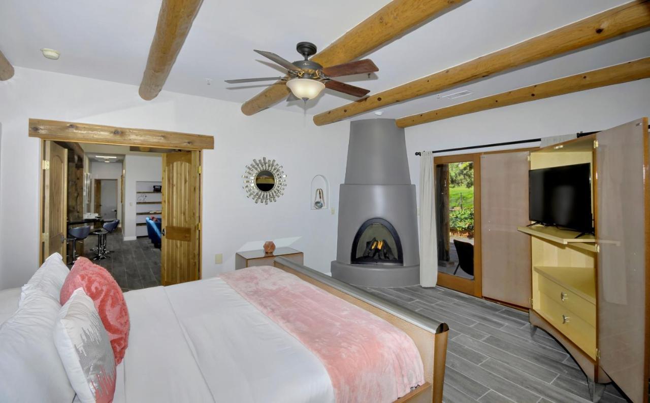 Adobe Hacienda Bed & Breakfast Седона Екстер'єр фото