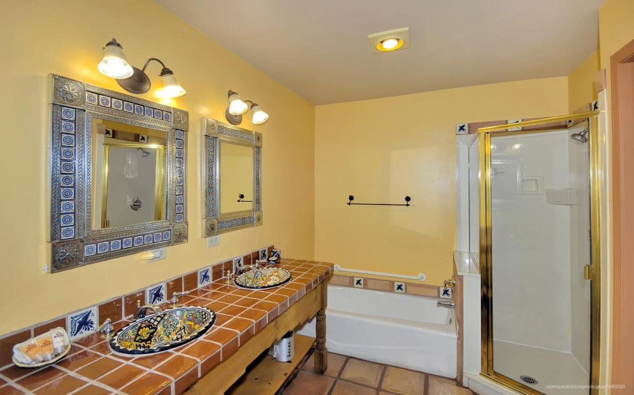 Adobe Hacienda Bed & Breakfast Седона Екстер'єр фото